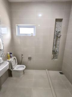 Penang Gelugor Landed House 4Rooms 3 Bathrooms - 4