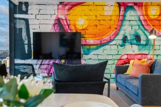 Urban Escape: Great location w/ Brisbane Cityscape - 8