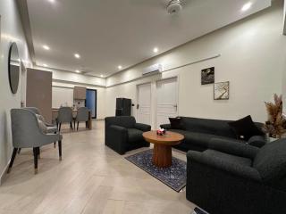 3 Bed Flat At DHA phase 8 Murtaza Commercial - 0