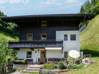Chalet in Tirol by Zillertal Ski Slopes - 6