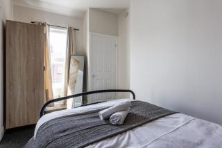 Helena House Sleeps 6 Walk to Auckland Castle - 3
