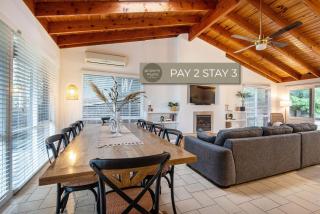 Caxton and Co. Blairgowrie - 0
