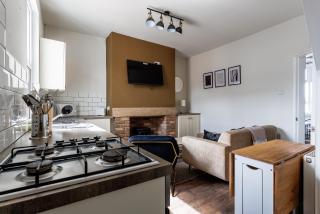 Helena House Sleeps 6 Walk to Auckland Castle - 3
