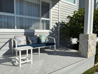 Coastal Bliss - Better than a Hotel! - 9