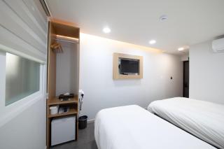 K-Grand Hotel DDP - 8