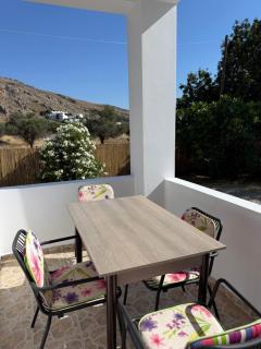 Lambis Garden Hideaway - 3
