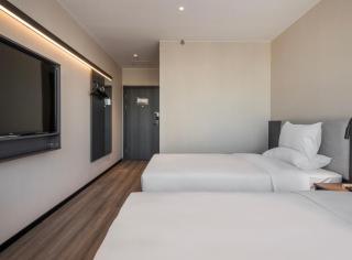 Hi Inn Shanghai Hongqiao Railway Station National Exhibition Center - 4