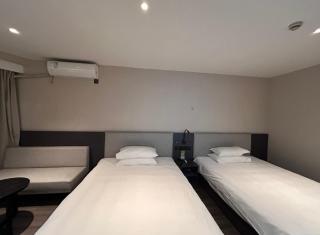 Hi Inn Shanghai Hongqiao Railway Station National Exhibition Center - 3