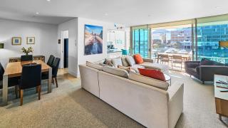 Wynyard Escape I Viaduct 3-Bed Apt I Pool & Gym - 1
