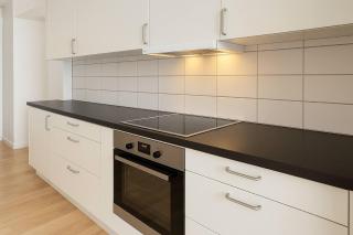 Bright Modern Apartment in City Center - 6