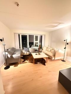 Bright Modern Apartment in City Center - 4