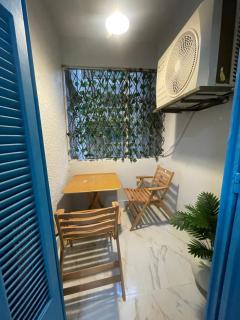 moon house - 0