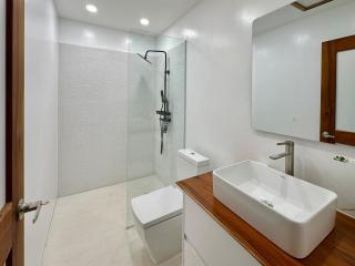 7 BR, King Beds, Professional Kitchen, Jacuzzi - 4