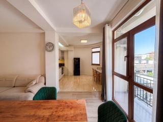 Bright Stylish 2BR Escape in Charming Vera - 2