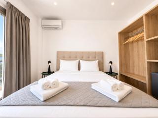 Dolphin Hotel Korfos - 6