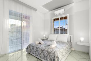 Minimal Stay House - 7