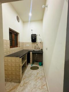Homely Stay for Travelers - 6
