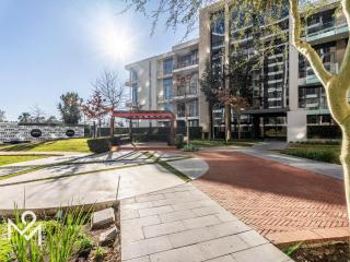 Menlyn Maine Luxury Rentals - 3