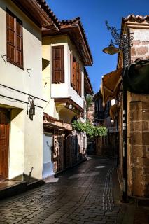 Hadrian Viva Modern Luxury Stay in Central Antalya Near Kaleiçi - 5