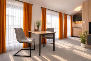 ALURE RESIDENCES 11 - 24h self check-in & private parking next to the apartment building included, CITY CENTER right on SNP Square in a quiet passage, new building, best deal in town - 5