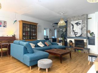 Maison familiale avec piscine et climatisation - Sathonay-Camp - 9