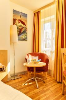 Hotel Gasthof zum Ochsen - Ehingen - 4