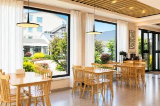 Houshan Park House - 3