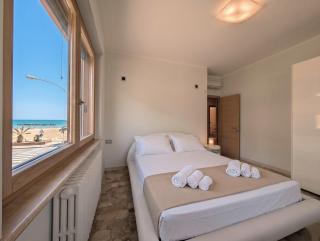 -Fronte mare- WiFi AC vista mare 10 posti letto - 9