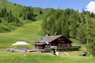 Rifugio Plan Boè - Accessible only on foot - Raggiungibile solo a piedi - 5