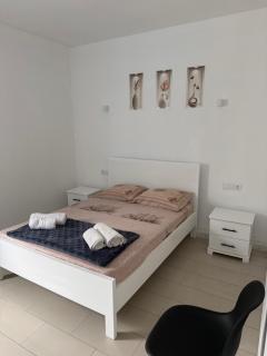 MeloMar Rooms - 2