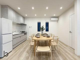 b hotel EIGHT VILLA KAMINOBORI - Free Parking New Entire 3BR House in Quiet Area - 6