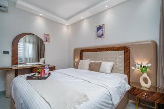 Luxury Smart Home Entire Apartment with 2 Bedrooms in Madinaty - 3