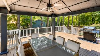 Lake Anna 3BR with Pool - Fire Pit & Cabana - 6