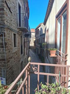 casa storica vista panoramica borgo medievale - 4