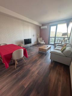 Chic Apartment Ararat Views Security Pool - 0