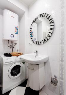 Апартаменти 1-кімнатні на Бессарабській площі - 2