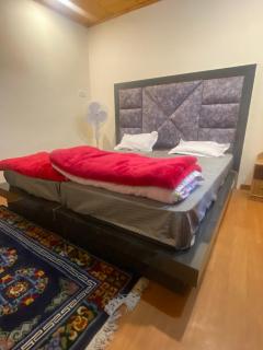Gyal home - 2