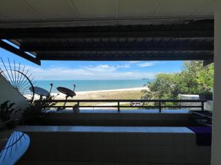 David beachside apartment - 6