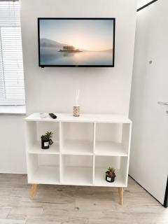 Mazzella Home - 9