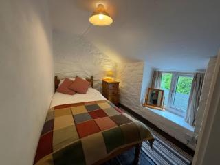 Derlwyn - 4