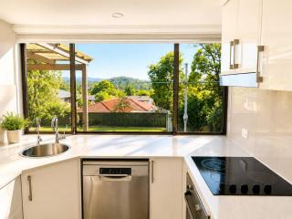 Hilltop View & Family Comfort - Sleep 6 - 0