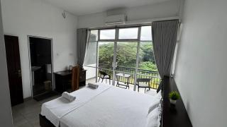 Varsity Villa - 3