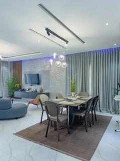 Executive Cozy Suite at THE HIDDEN DOMUS I Wenchi Suite - 5