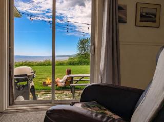 Condo 1 - Waterfront with SPA, Fireplace & Barbecue - 4