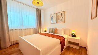 Golden Brown Comfort - Warm Bright 1BR Apartment - 8