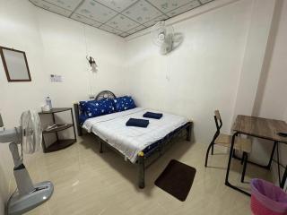 Madam Guesthouse - 8