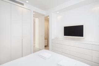 Luxe 3BR Penthouse w Jacuzzi&Parking&Mamad by HolyGuest - 1