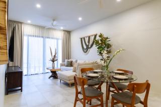 3105 - Meridian 113 - 9
