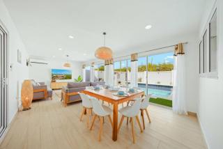LUX Villa with Private Pool and Patio Lounge by Bocobay - 4
