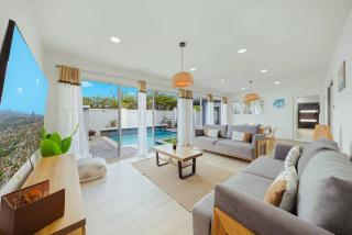 LUX Villa with Private Pool and Patio Lounge by Bocobay - 1